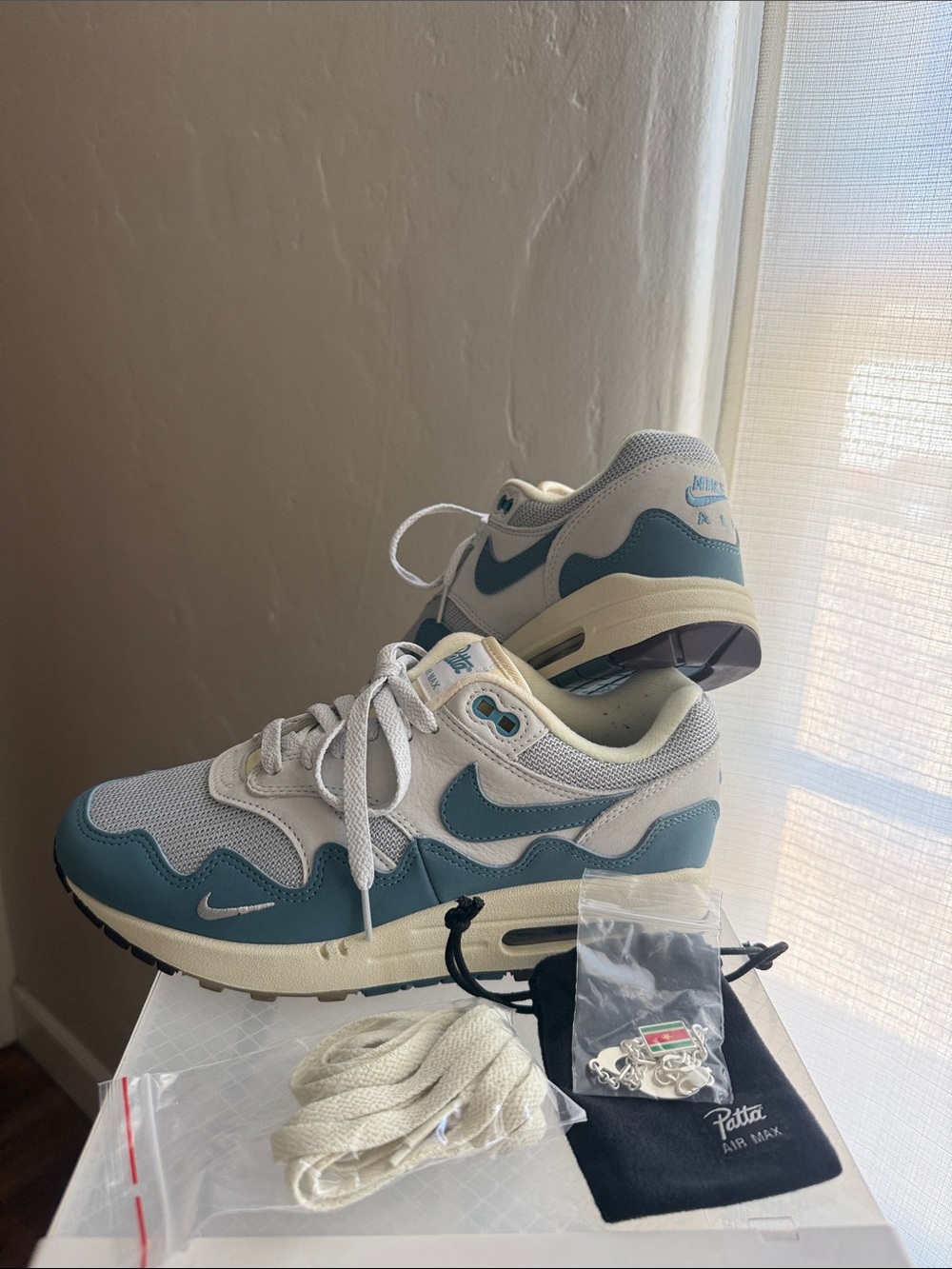 Nike men’s patta Air Max Sneakers in Teal and White